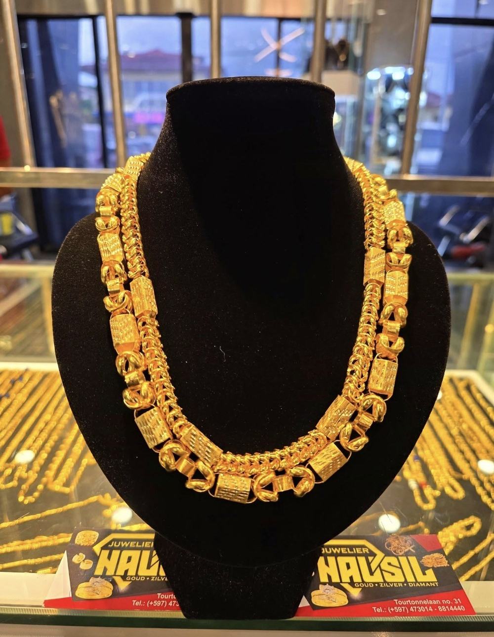 Gouden ketting detail